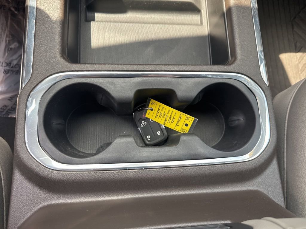 Used 2020 Chevrolet Silverado 1500 LTZ AWD/4WD image 19