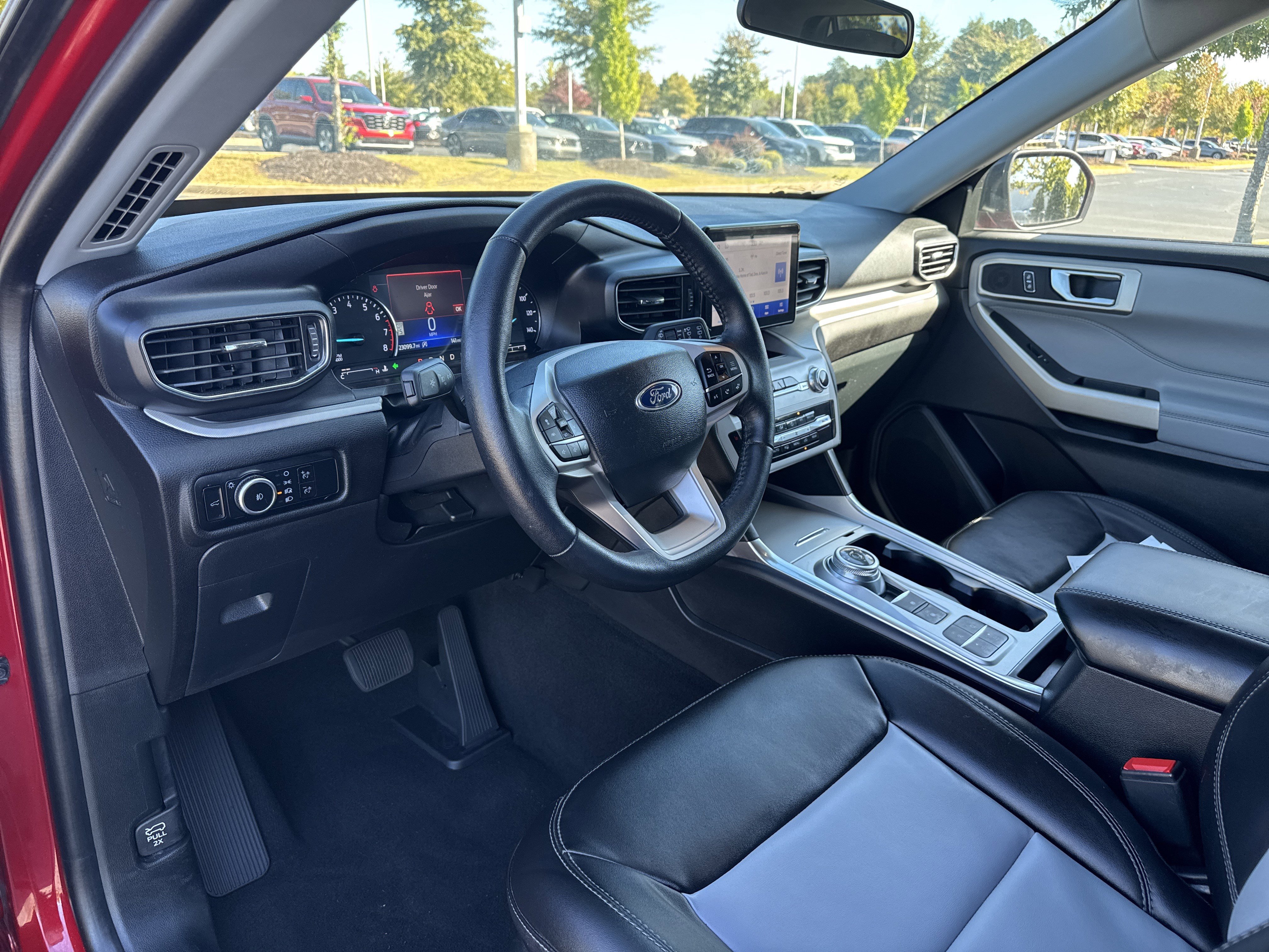 Used 2023 Ford Explorer XLT w/ Equipment Group 202A image 24