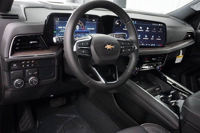 New 2026 Chevrolet Suburban Premier RWD image 4