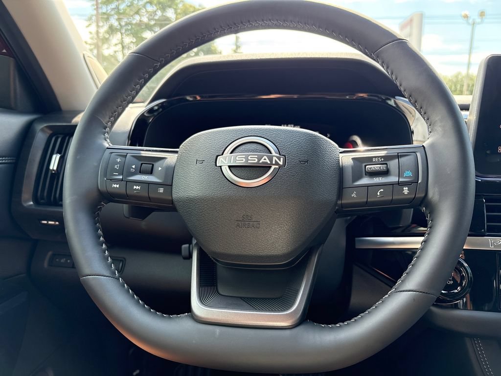 New 2026 Nissan Pathfinder Platinum FWD image 12