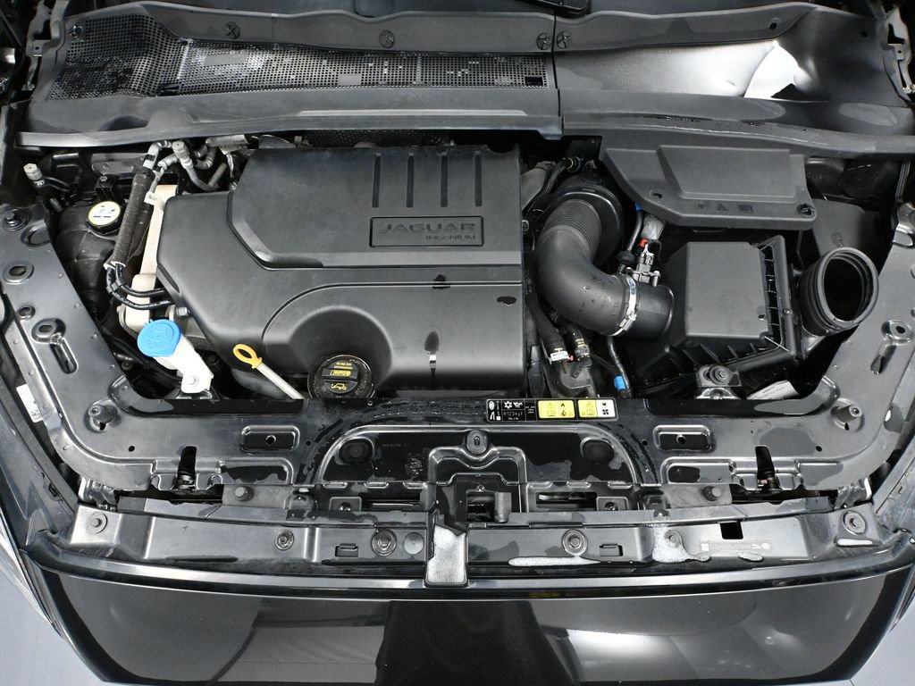 Used 2020 Jaguar E-PACE SE image 52