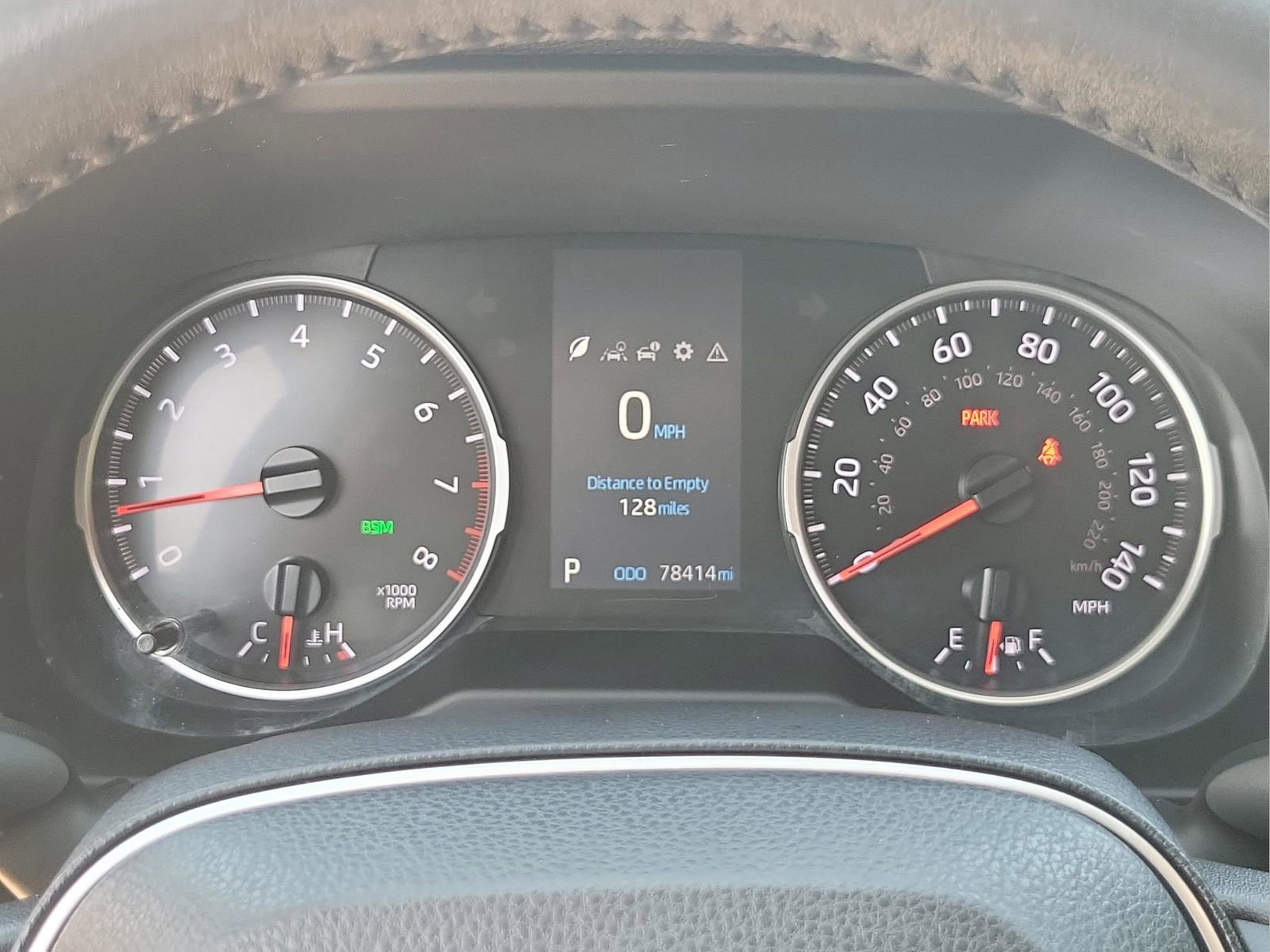 Used 2022 Toyota RAV4 XLE Premium image 11