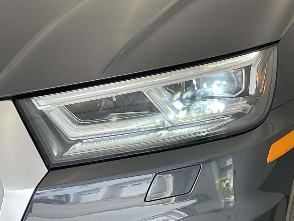 Used 2019 Audi Q5 2.0T Premium Plus w/ Premium Plus Package AWD/4WD image 15