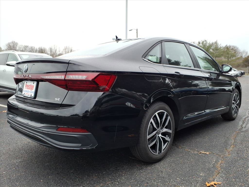New 2026 Volkswagen Jetta SE image 4