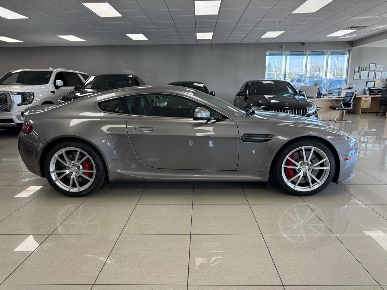Used 2014 Aston Martin V8 Vantage Coupe image 3