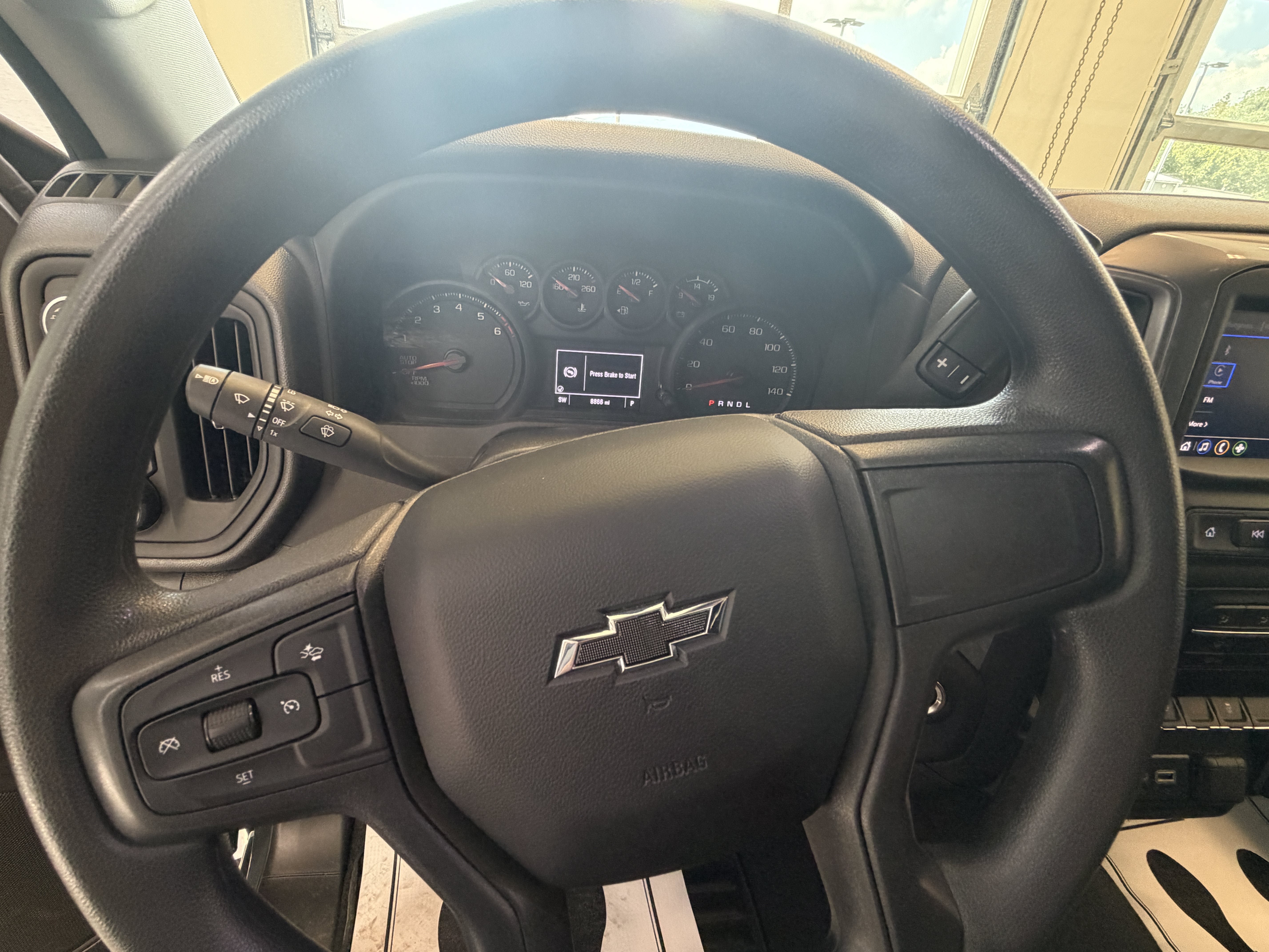 Used 2026 Chevrolet Silverado 1500 Custom Trail Boss w/ LPO, Dark Essentials Package AWD/4WD image 8