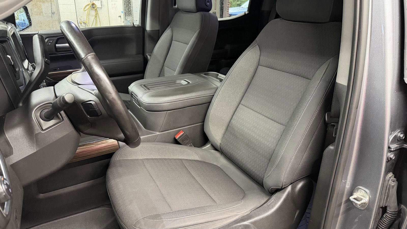 Used 2021 Chevrolet Silverado 1500 LT Trail Boss w/ Convenience Package II image 13