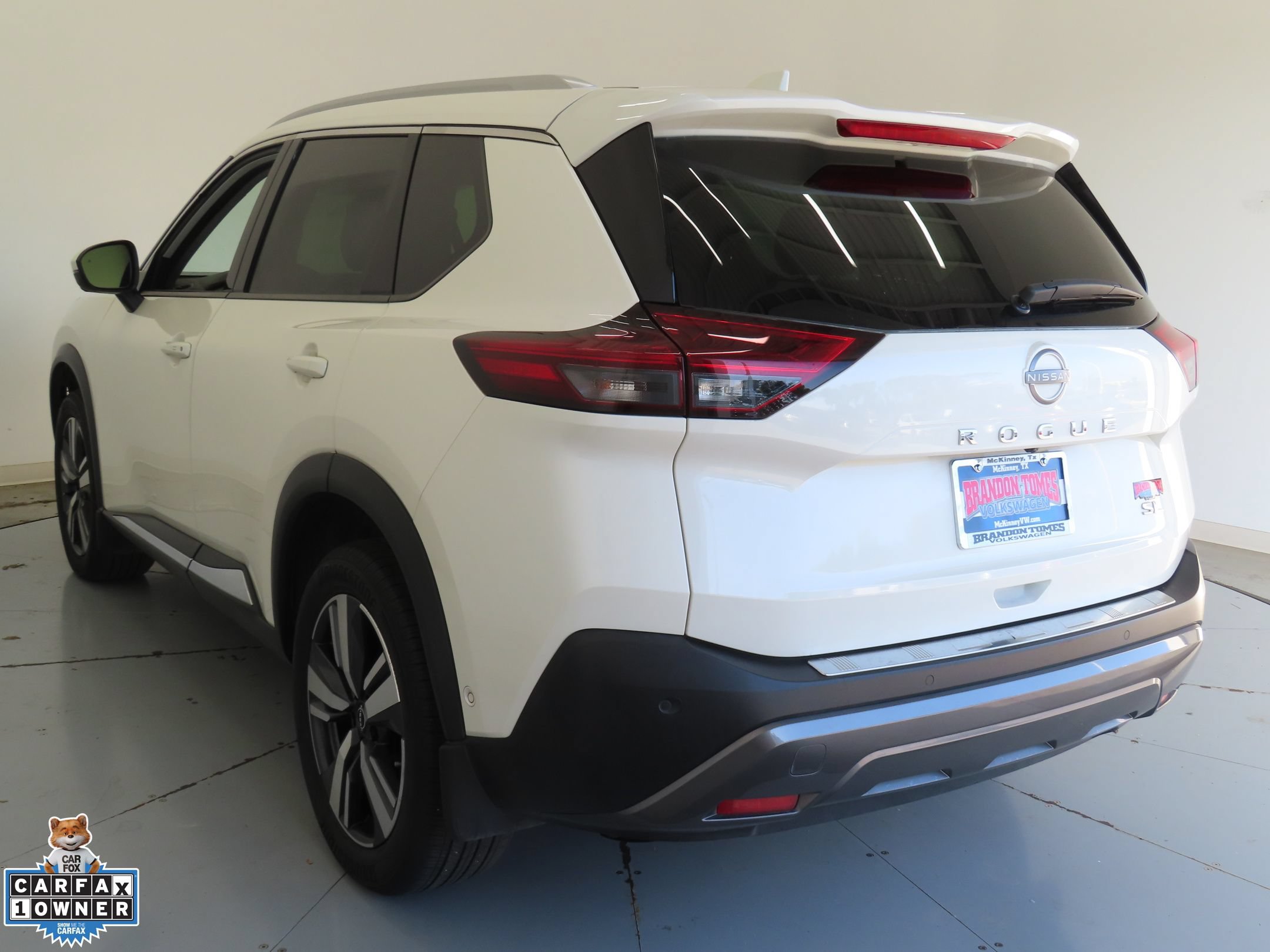Used 2023 Nissan Rogue SL w/ SL Premium Package FWD image 6