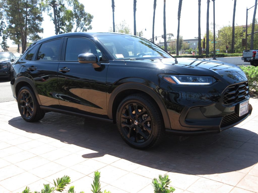 Used 2023 Honda HR-V Sport image 6
