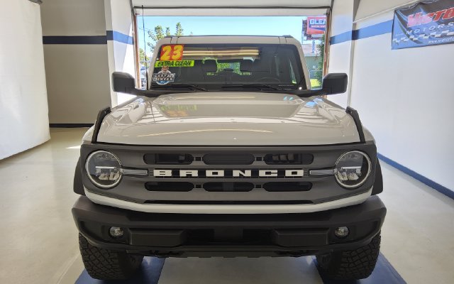 Used 2023 Ford Bronco Big Bend w/ Sasquatch Package AWD/4WD image 5