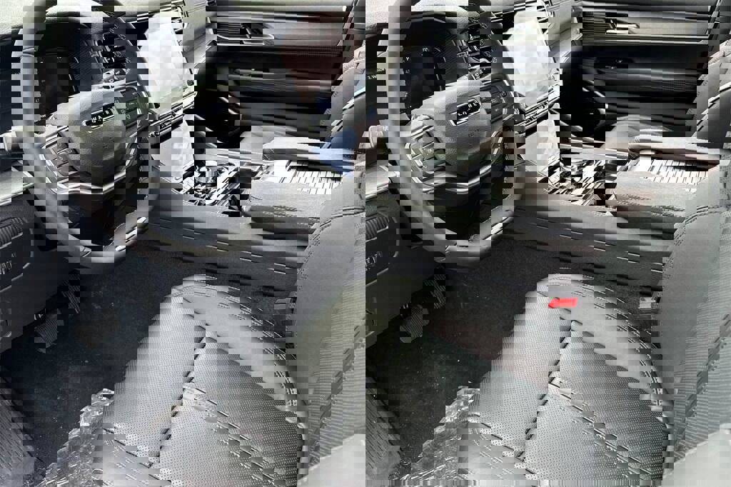 New 2025 Jeep Wagoneer 4WD image 7