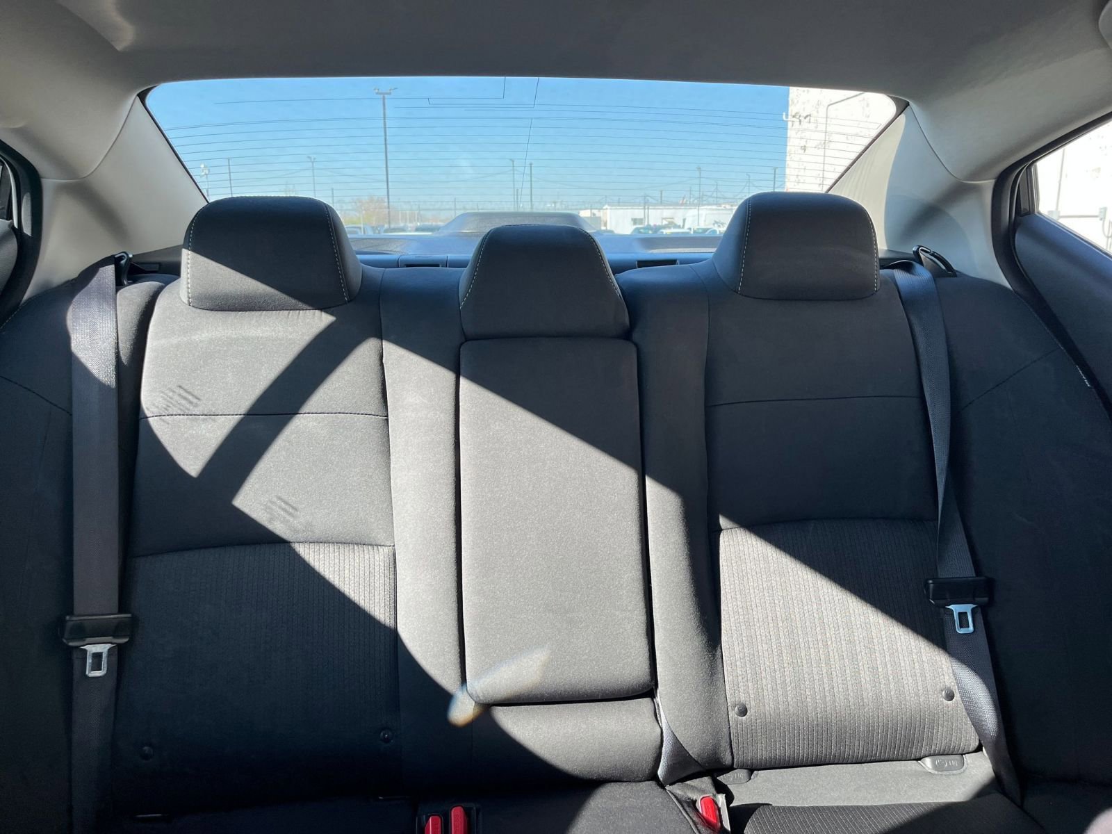 Used 2025 Nissan Altima 2.5 SV FWD image 39