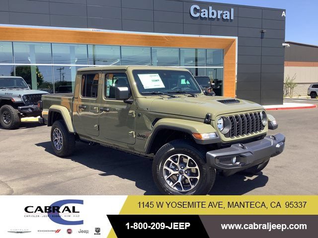 New 2025 Jeep Gladiator Sport AWD/4WD image 1