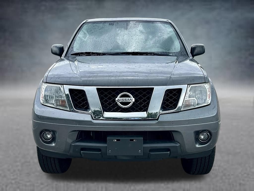 Used 2020 Nissan Frontier SV RWD image 2