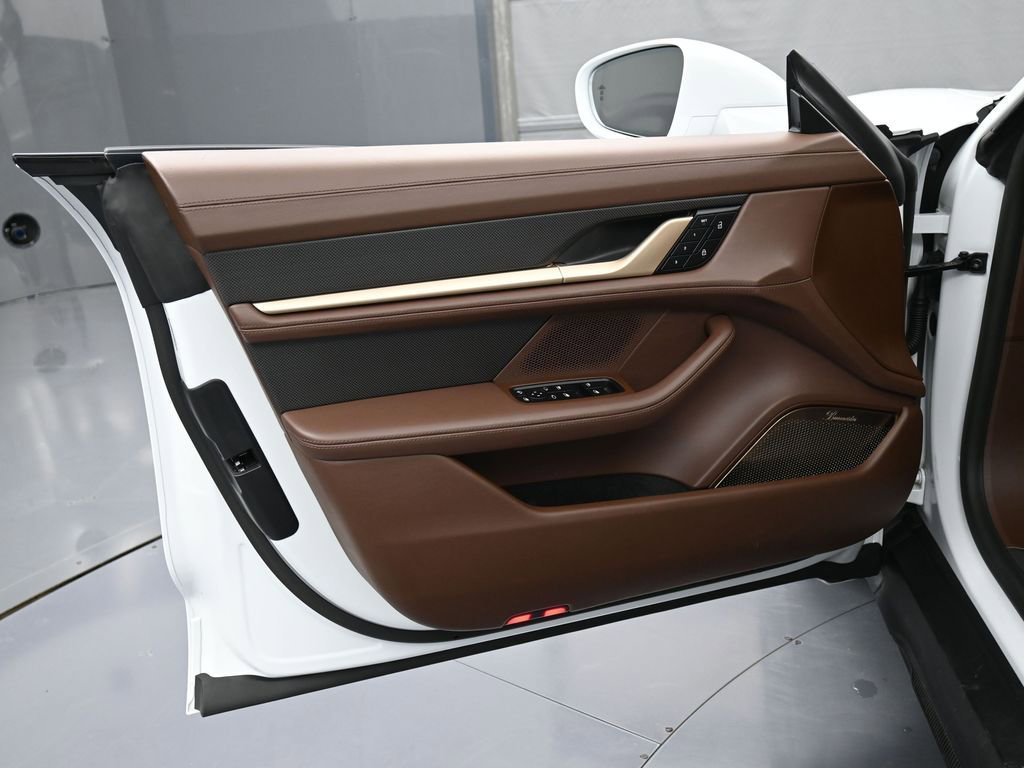 Certified 2023 Porsche Taycan Turbo S AWD/4WD image 16