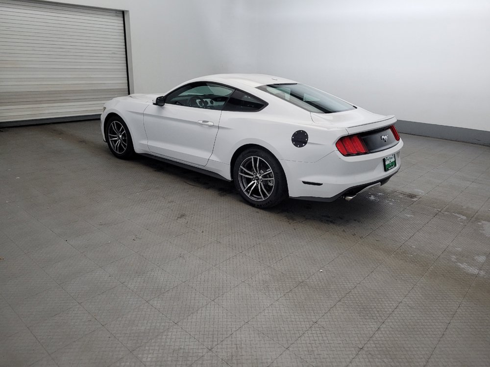 Used 2017 Ford Mustang Premium RWD image 3