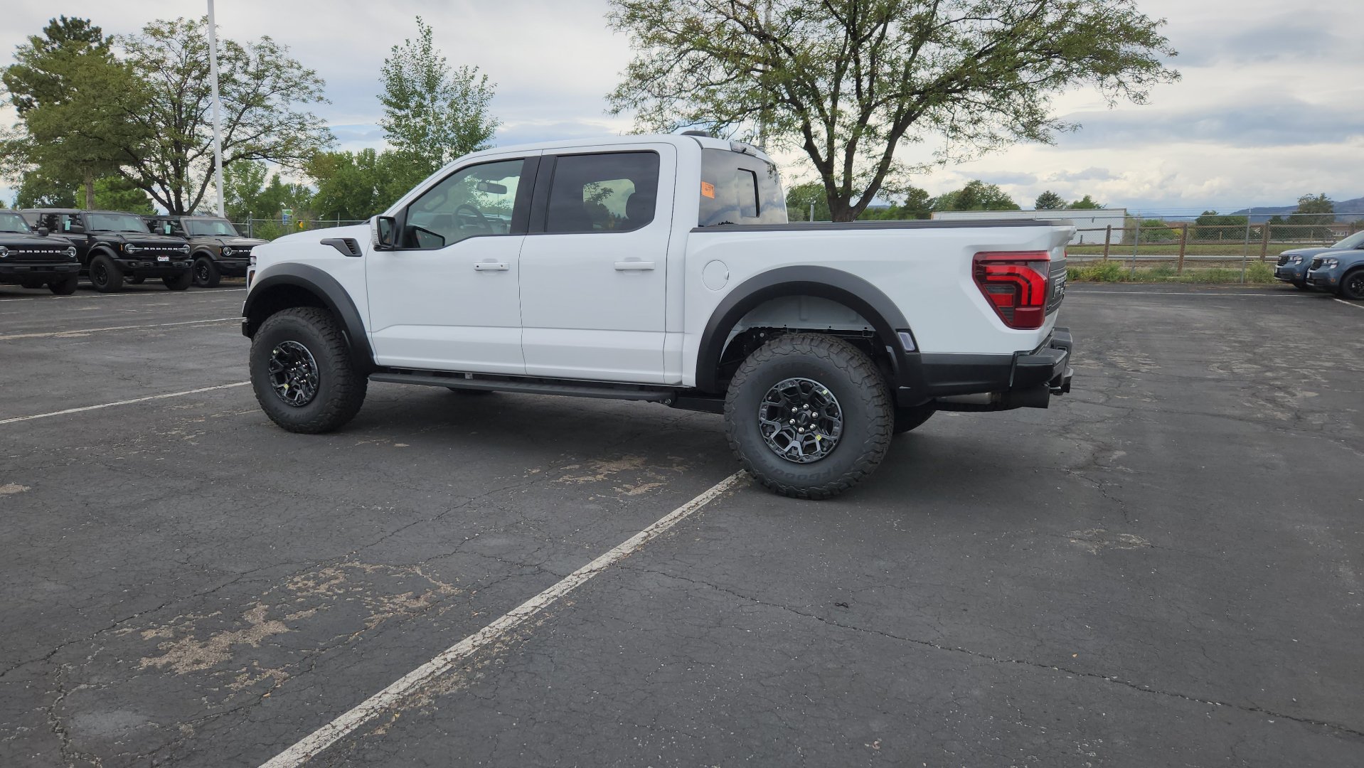 New 2026 Ford F150 Raptor w/ Equipment Group 803A Raptor R AWD/4WD image 4