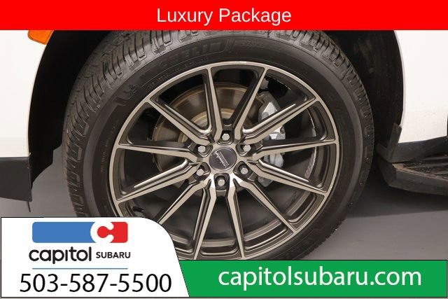 Used 2021 Chevrolet Tahoe LT w/ LT Signature Package image 9