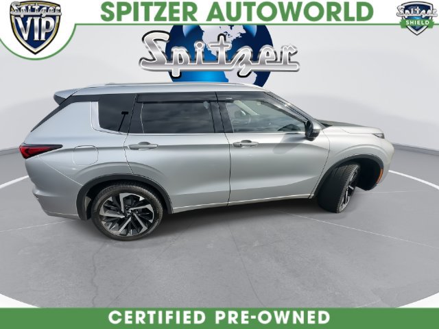 Used 2023 Mitsubishi Outlander AWD image 17