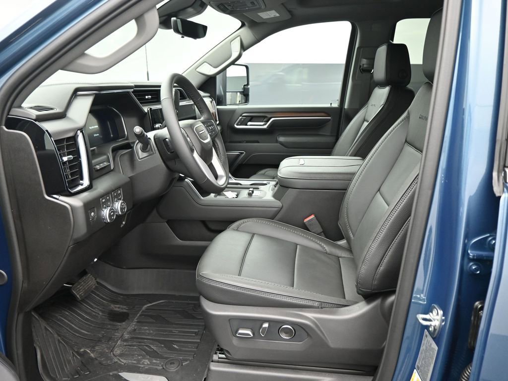 New 2026 GMC Sierra 3500 Denali w/ Denali Reserve Package image 9