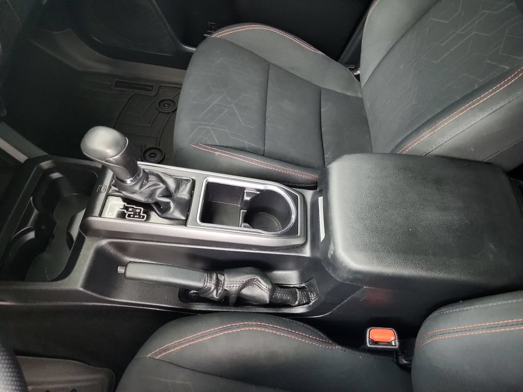 Used 2019 Toyota Tacoma TRD Off-Road AWD/4WD image 31