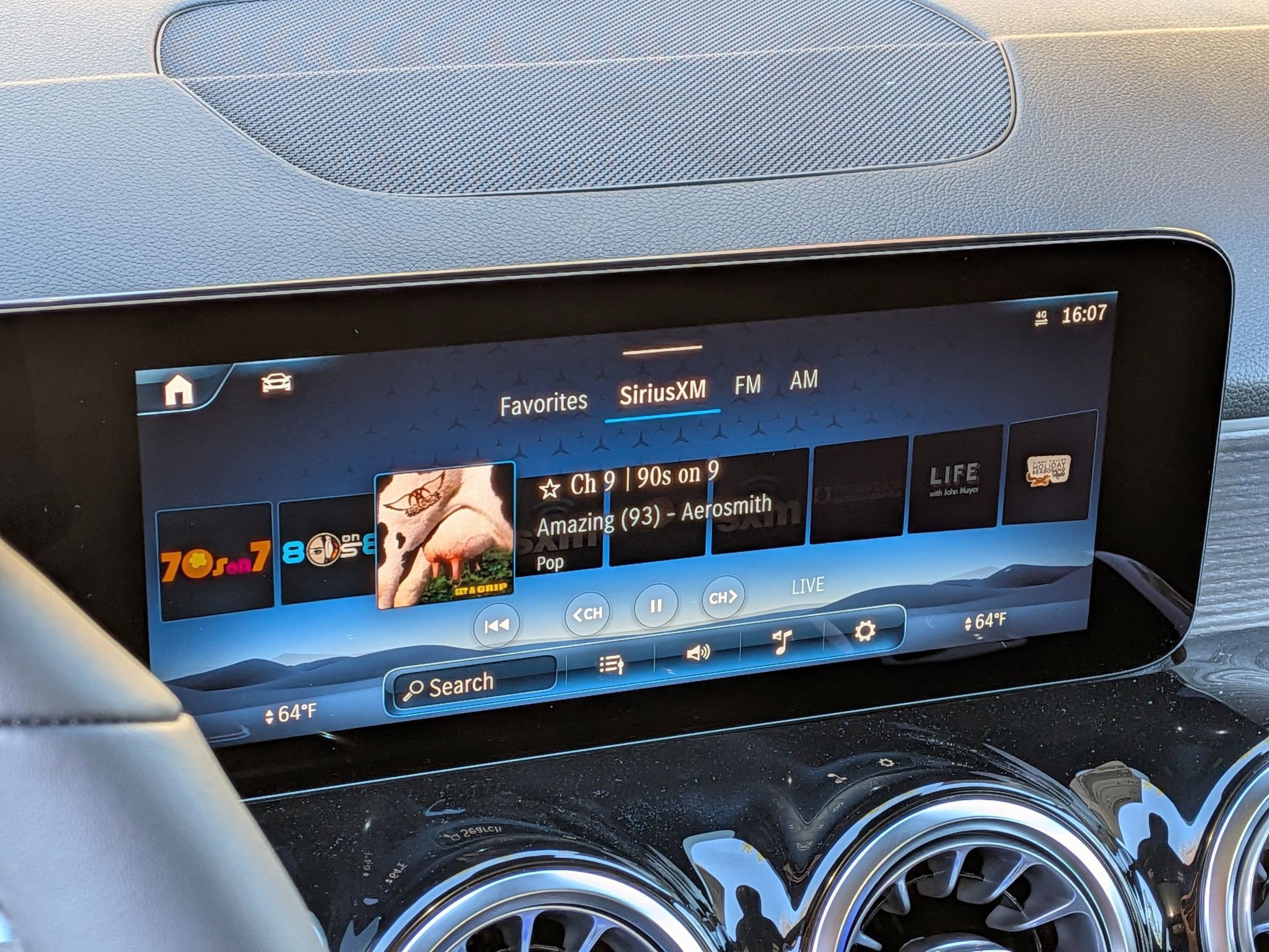 New 2026 Mercedes-Benz GLB 250 image 24