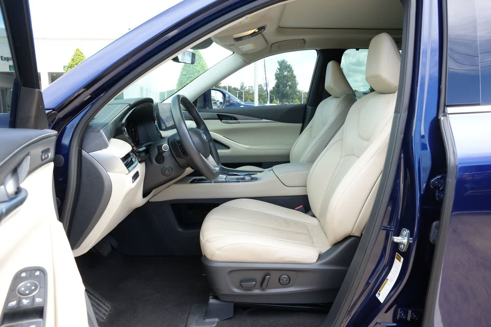 Certified 2023 INFINITI QX60 Luxe w/ Cargo Package AWD/4WD image 15