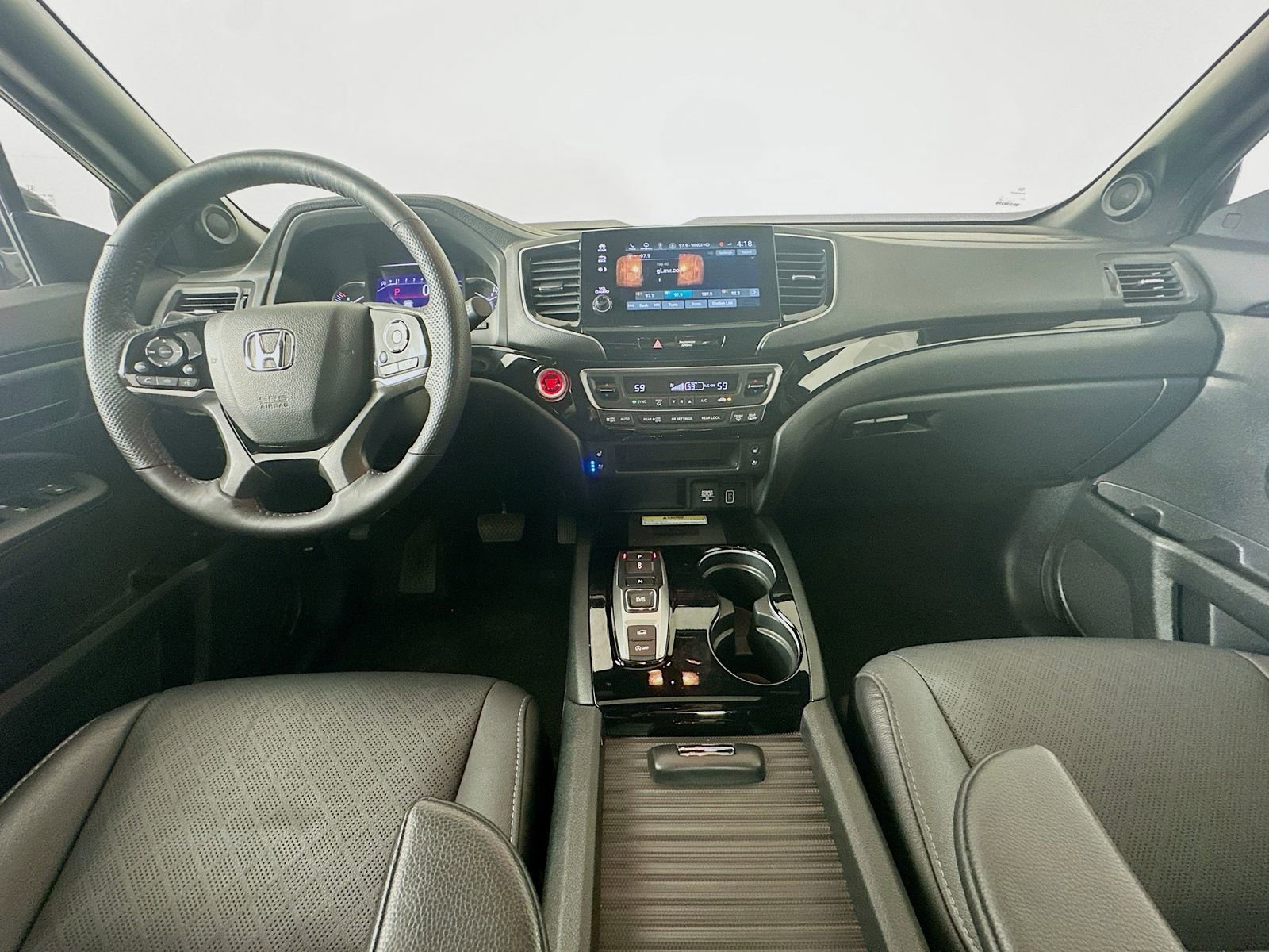 Used 2023 Honda Passport Elite image 14