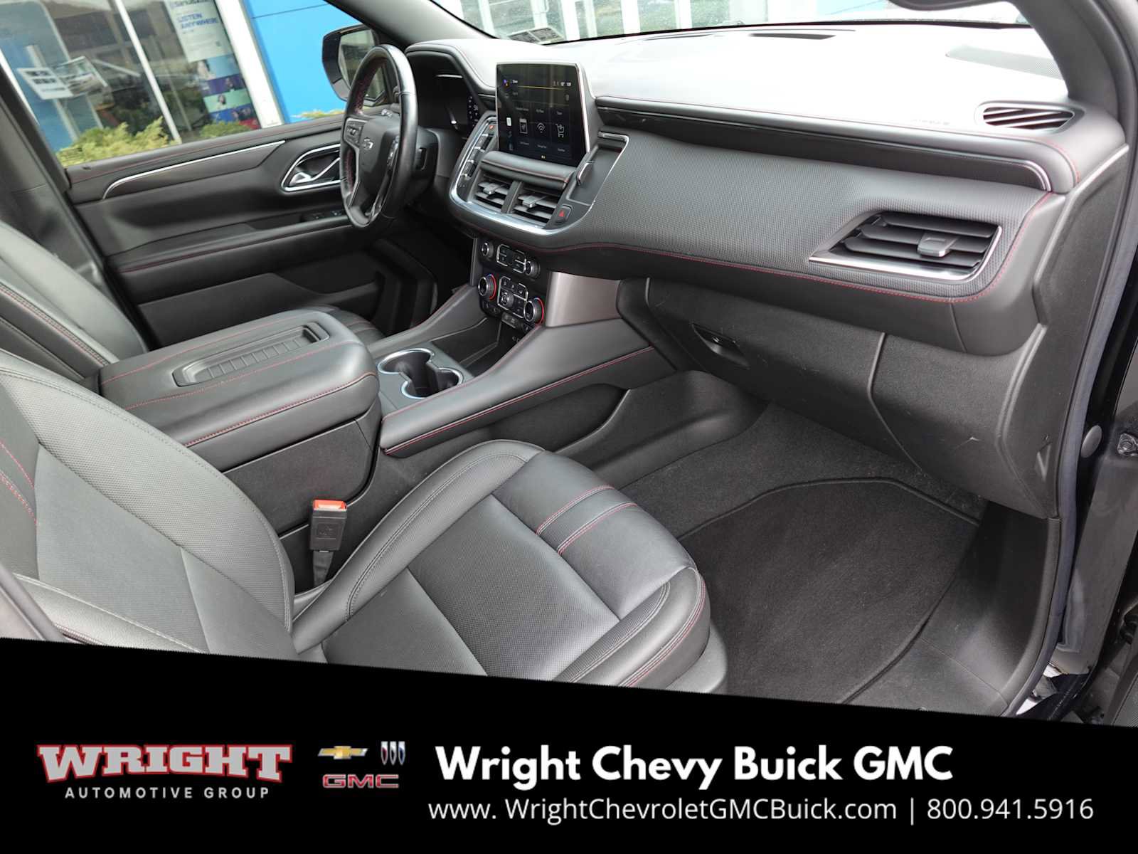 Used 2022 Chevrolet Suburban RST w/ Sport Performance Package image 31