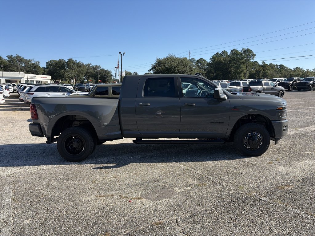 New 2026 RAM 3500 Laramie w/ Night Edition AWD/4WD image 7