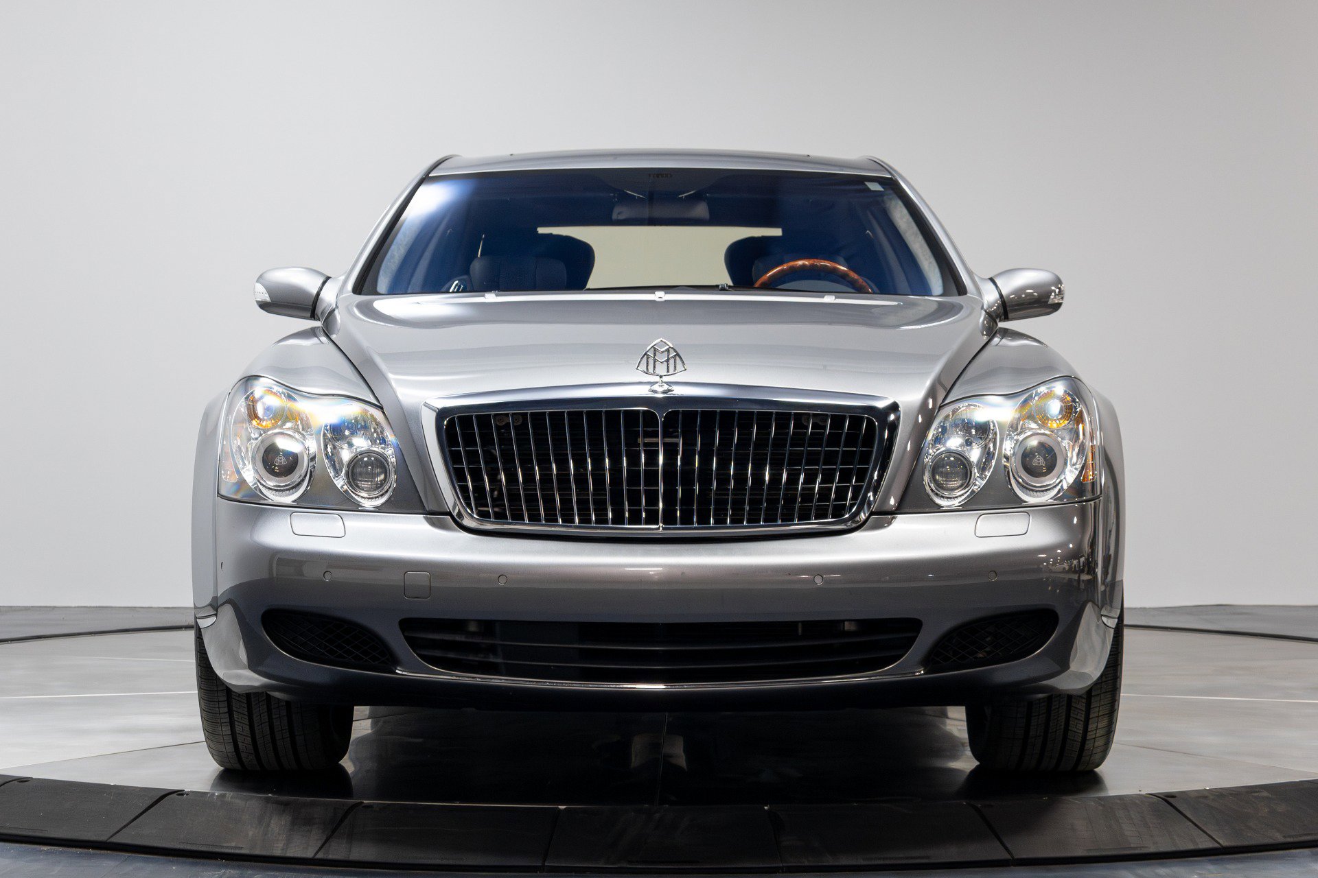 Used 2004 Maybach 57 image 53