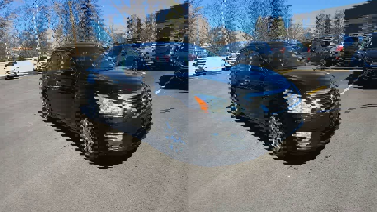 Used 2014 Nissan Altima 2.5 S w/ Display Audio Package image 2