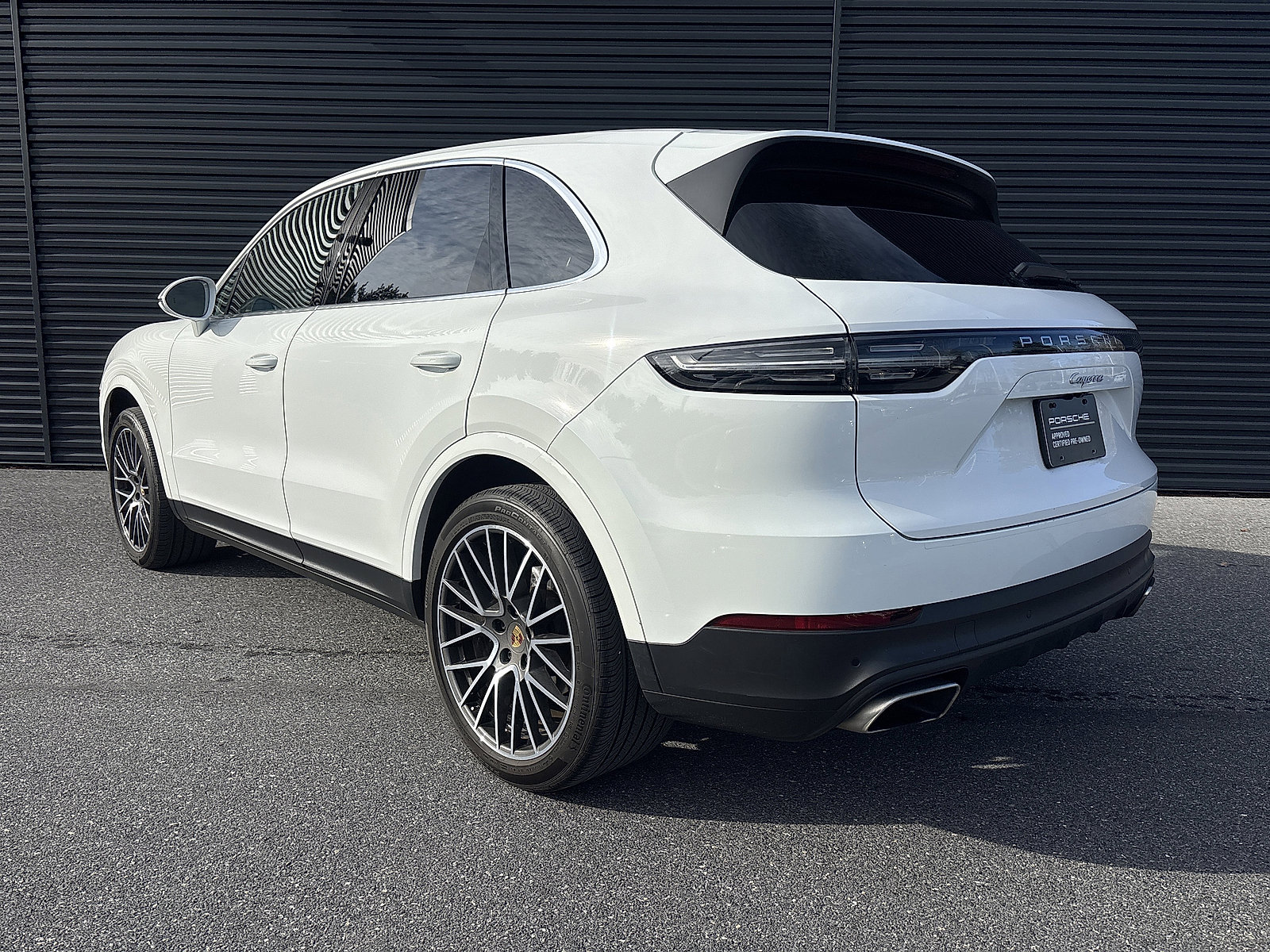 Certified 2022 Porsche Cayenne image 3