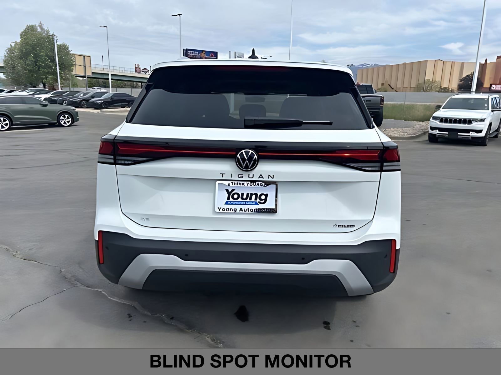 New 2026 Volkswagen Tiguan SE AWD/4WD image 4