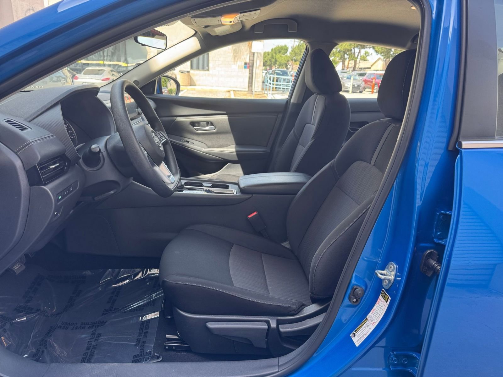 Used 2025 Nissan Sentra SV FWD image 25