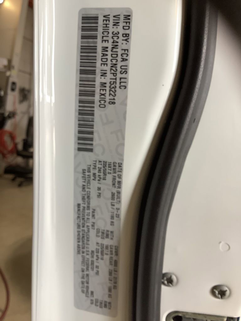 Used 2023 Jeep Compass Limited image 21