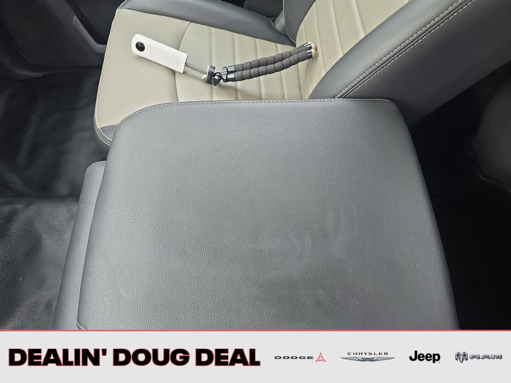 Used 2011 RAM 1500 ST RWD image 22