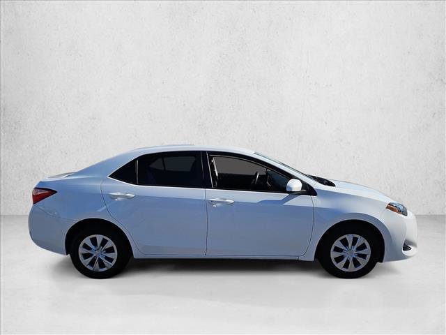 Used 2018 Toyota Corolla L w/ Carpet Mat Package (TMS) FWD image 4