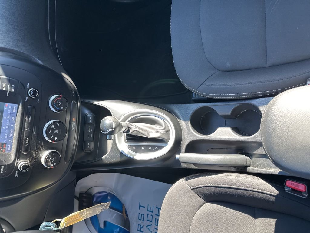 Used 2019 Kia Soul image 17