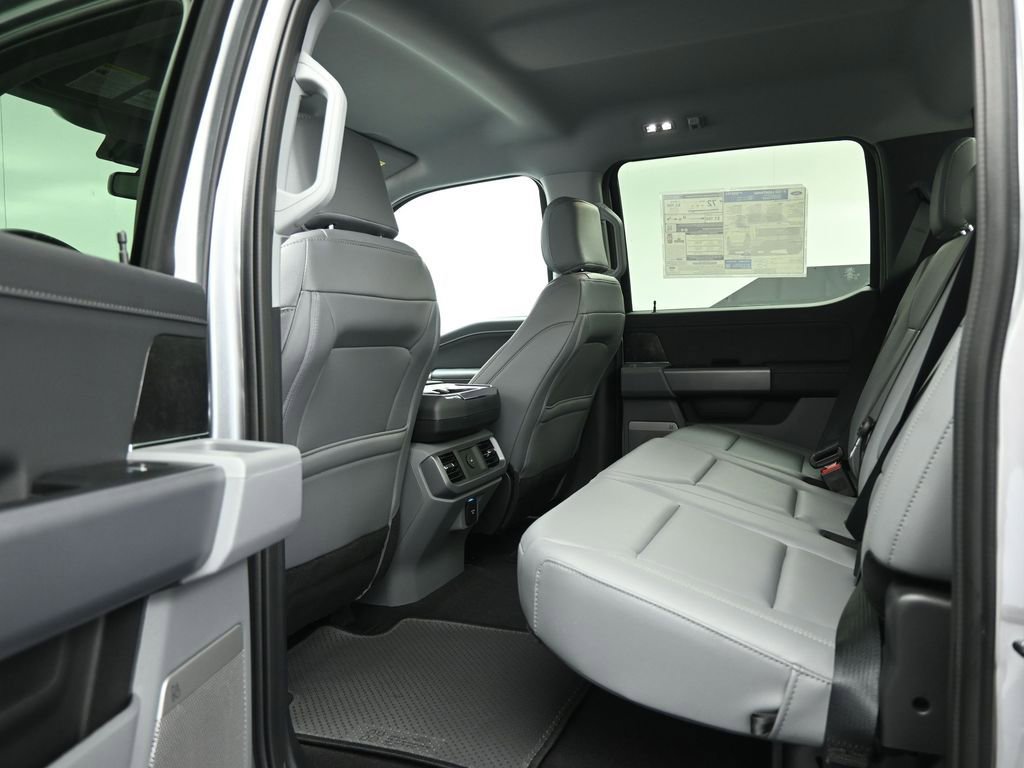 New 2025 Ford F150 Lightning Flash AWD/4WD image 18