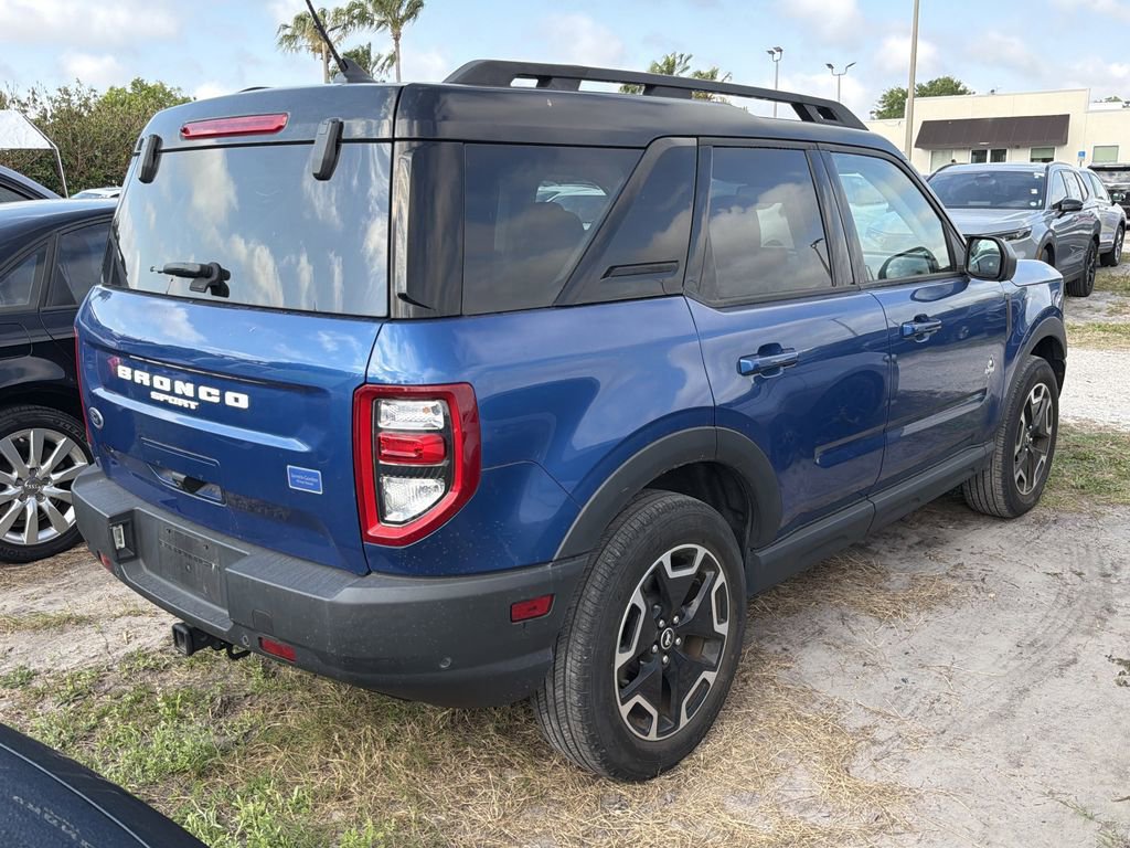 Used 2023 Ford Bronco Sport Outer Banks w/ Tech Package image 2