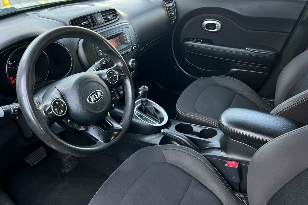 Used 2016 Kia Soul Base image 12