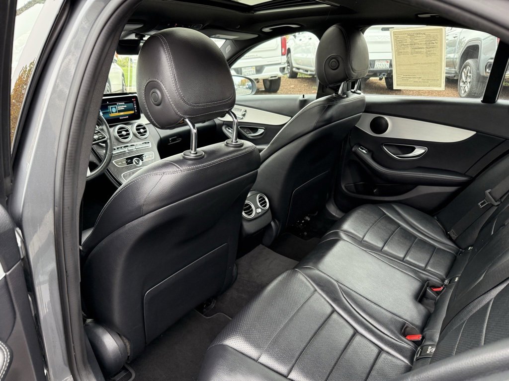 Used 2020 Mercedes-Benz C 300 Sedan image 25