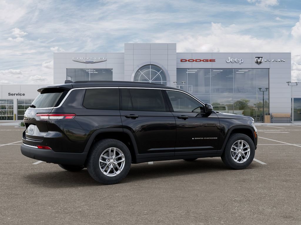 New 2026 Jeep Grand Cherokee L Laredo AWD/4WD image 4
