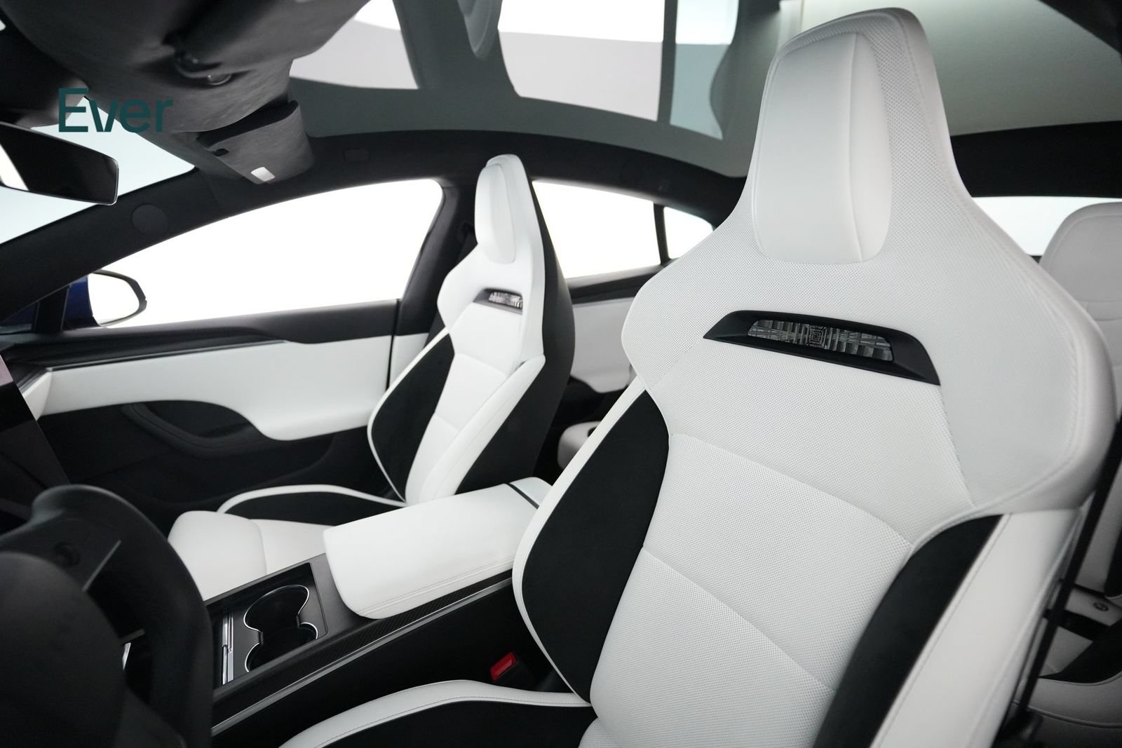 Used 2025 Tesla Model S Plaid AWD/4WD image 4