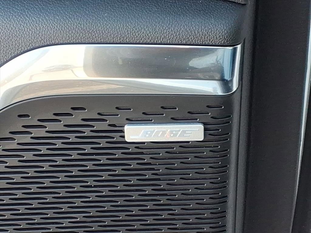 Used 2025 GMC Acadia Elevation image 20