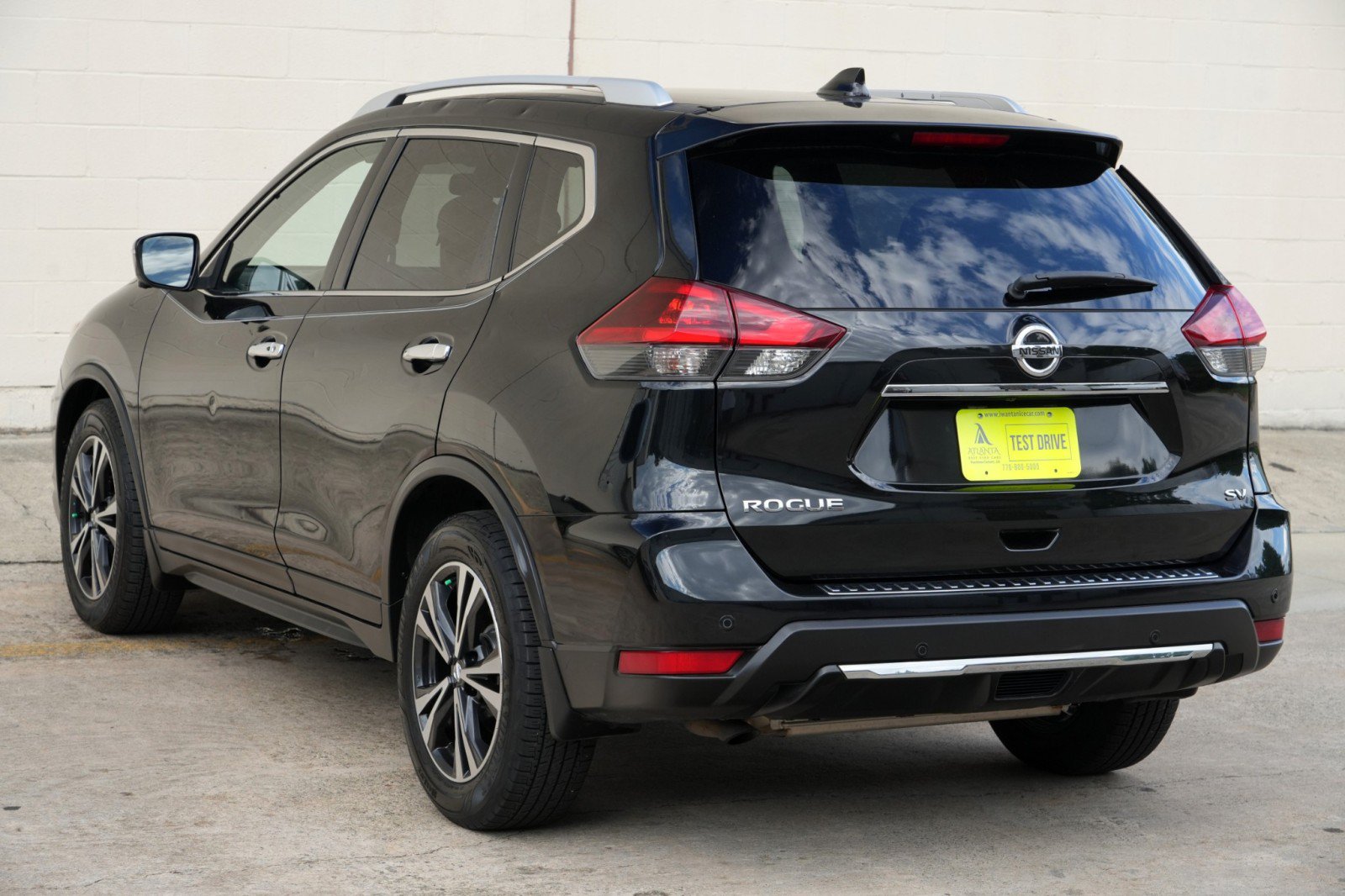 Used 2019 Nissan Rogue SV w/ Premium Package FWD image 45