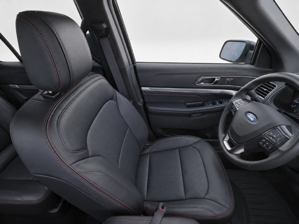 Used 2019 Ford Explorer Sport AWD/4WD image 26