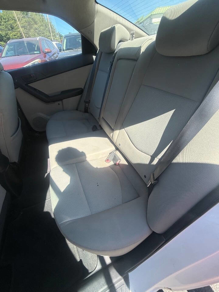 Used 2010 Kia Forte EX FWD image 17