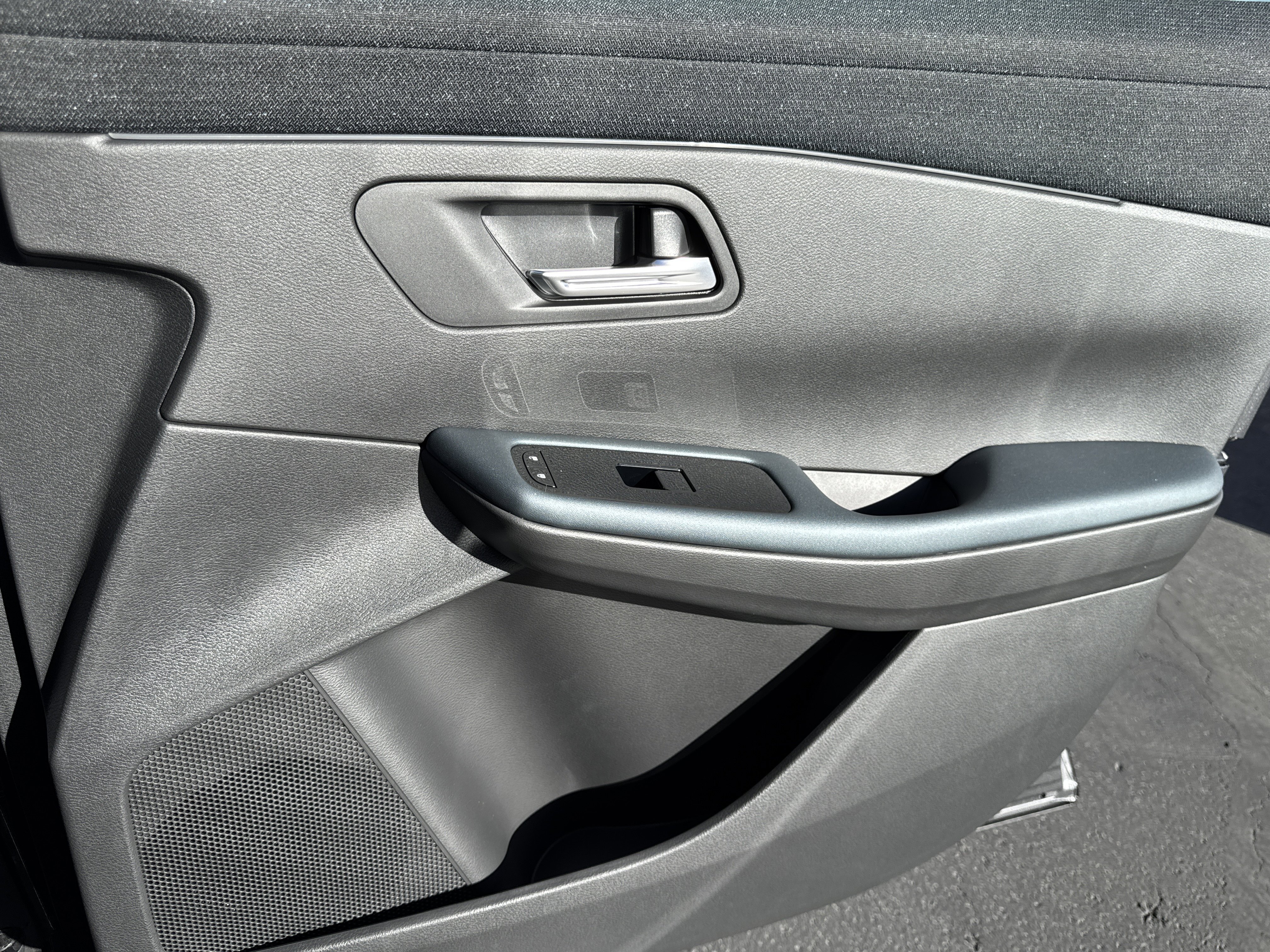 New 2026 Nissan Leaf SV+ FWD image 17